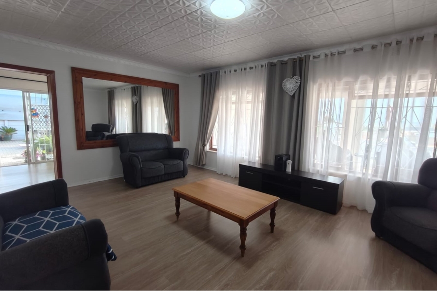 3 Bedroom Property for Sale in Koringberg Western Cape